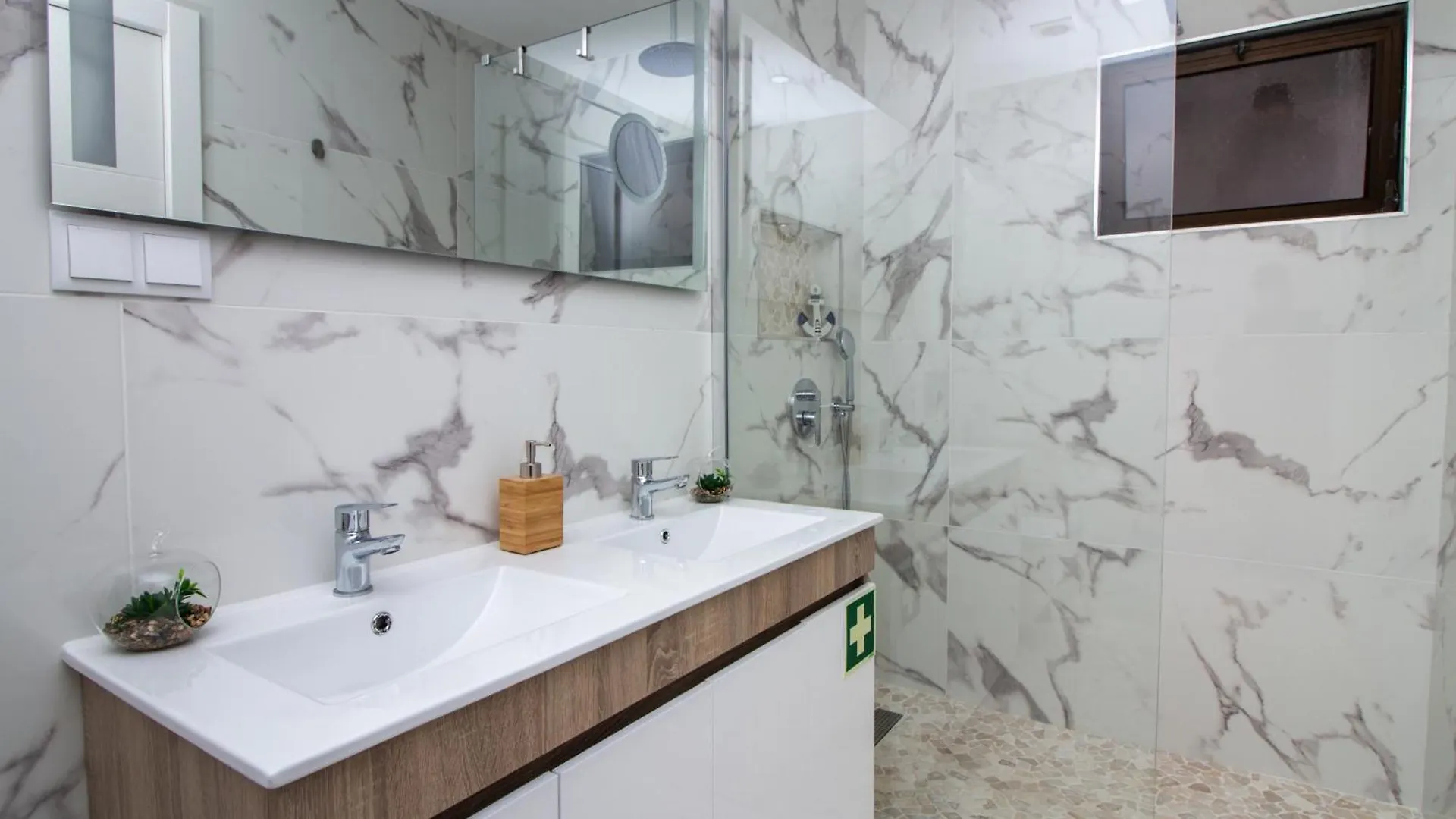 Amelie Old Town Apartment Албуфейра